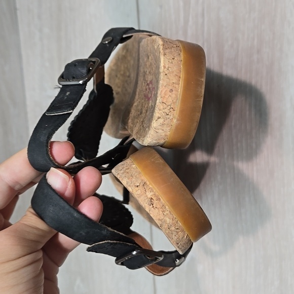 Ugg Women Ayden II Ankle Leather Wood Sandals T strap Sandals shoes sz 7 - Picture 7 of 11